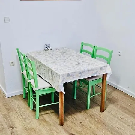 Apartments Porat Apartman *